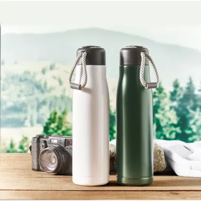 Butelka termiczna z uchwytem sznurkowym 500 ml CORDLE - Ciemnozielony (MO2413-60)