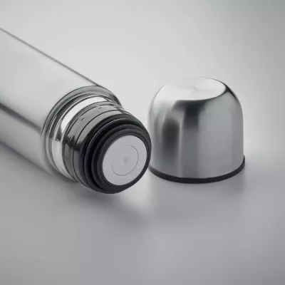 Termos ze stali z recyklingu 500 ml MAHUA - Srebrny Mat (MO2109-16)