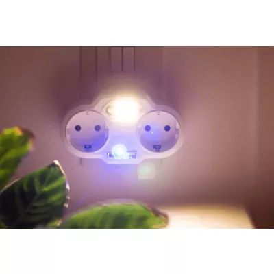 Wtyczka USB z lampką nocną - biały (56-0402719)