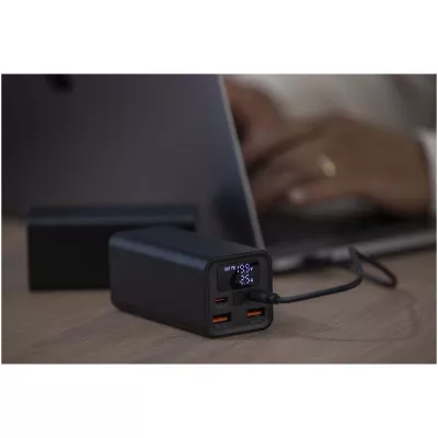 Acamar powerbank do laptopa o pojemności 20 000 mAh i mocy 70 W z aluminium z recyklingu - Czarny (12444090)