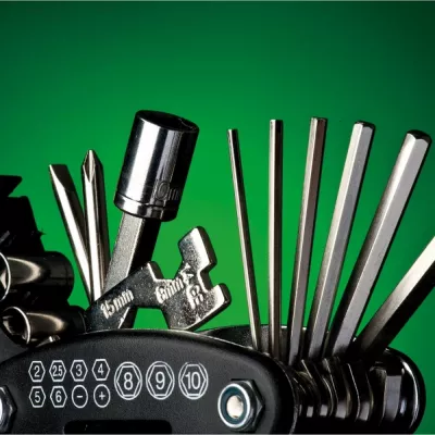 Zestaw narzędzi rowerowych 17 elementów VIVIANA - czarny (8800103)