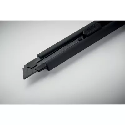 Nóż z 2 zapasowymi ostrzami BLADE + - Czarny (MO2769-03)