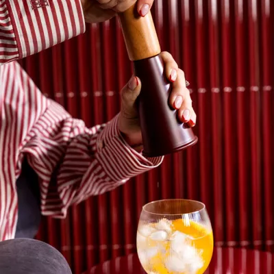 Sagaform Gurken Młynek do soli lub pieprzu średni, 20,5 cm - ciemnoczerwony (LT52261-N0020)