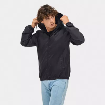 Wiatrówka unisex wodoodporna z kapturem Sol's SHIELD - Czarny (S04758-BK)