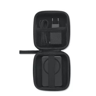 Zestaw z powerbankiem magnetycznym 5000 mAh ATLAS - Czarny (MO3177-03)