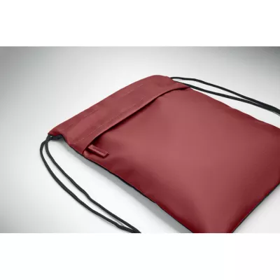 Worek ze sznurkiem z RPET 600D z kieszenią BANGKOK BAG - Burgund (MO2639-02)