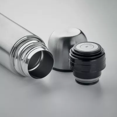 Termos ze stali z recyklingu 500 ml MAHUA - Srebrny Mat (MO2109-16)