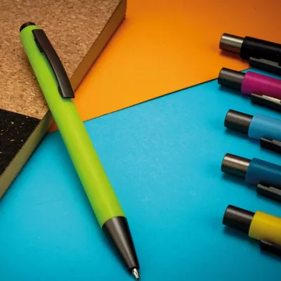 Długopis plastikowy MIKOLAJ - jasnozielony (1094529)