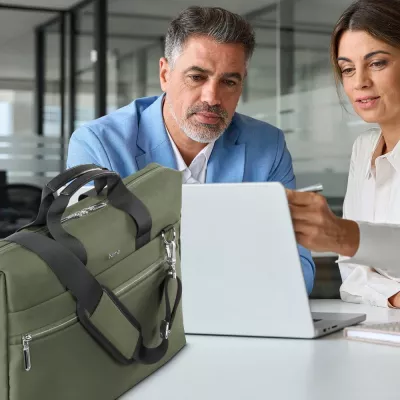 Torba na laptopa 15,6"-16,2" Hama Ultimate - zielony (VH048-06)