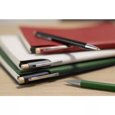 Długopis metalowy z bambusowym przyciskiem KIVO - zielony (19732-05)