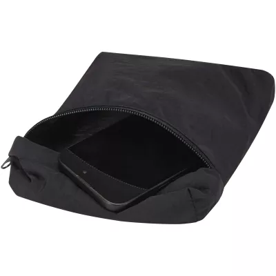 Arca - torba typu crossbody (przewieszana na ukos), wykonana z recyklingowanego poliamidu z cetyfikatem GRS - Czarny (12081190)
