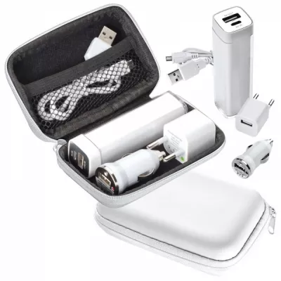 Zestaw podróżny power bank 2200 mAh i wtyczki EXETER - biały (008106)
